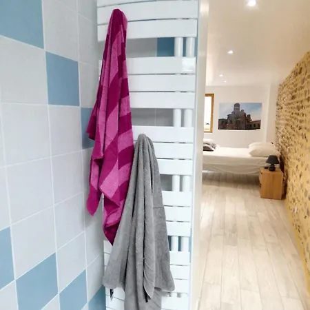 Maison Confortable Au Coeur De Avec Parking Prive.