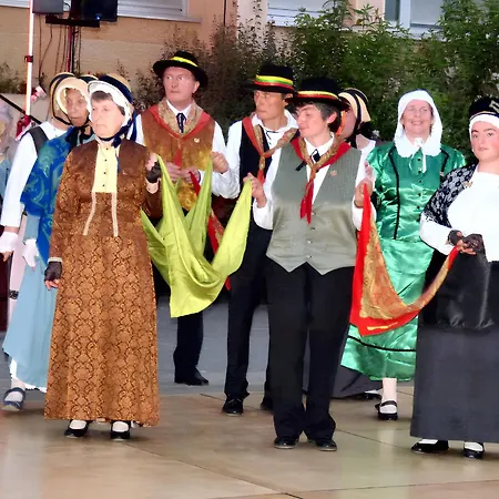 別荘 Maison Confortable Au Coeur De Avec Parking Prive.