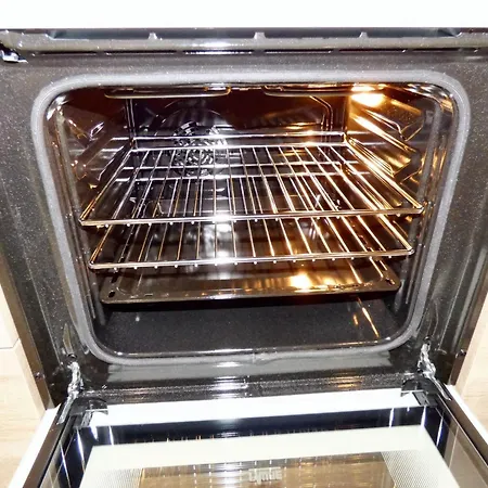 Maison Confortable Au Coeur De Avec Parking Prive. ブリウド