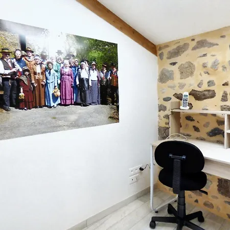 別荘 Maison Confortable Au Coeur De Avec Parking Prive. *