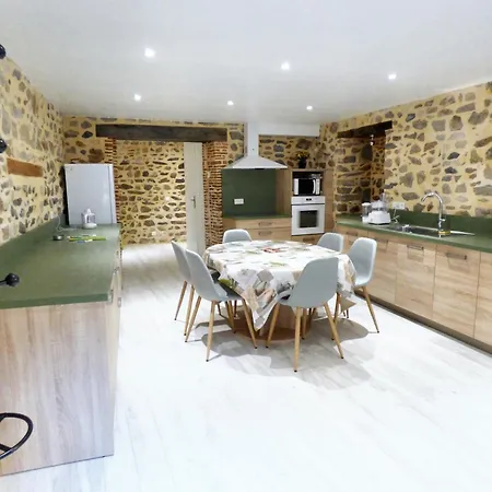 Maison Confortable Au Coeur De Avec Parking Prive. Prázdninový dům Brioude